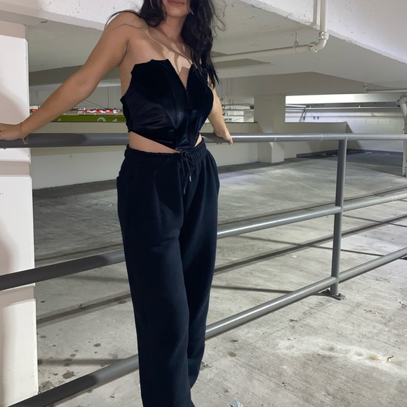 Toxic Envy Boutique / Velvet Bustier - Picture 2 of 2